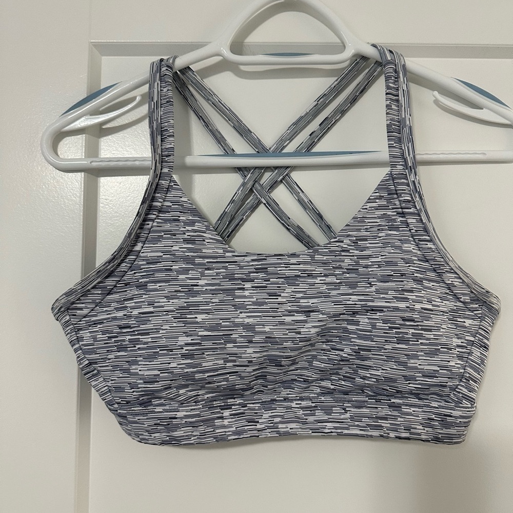 Zyia sports bra size medium